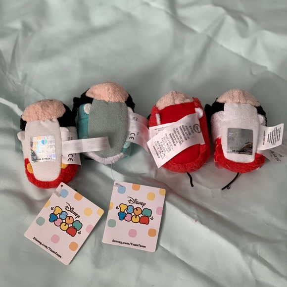 Disney New York Mickey and Minnie Tsum Tsums - Picture 3 of 3